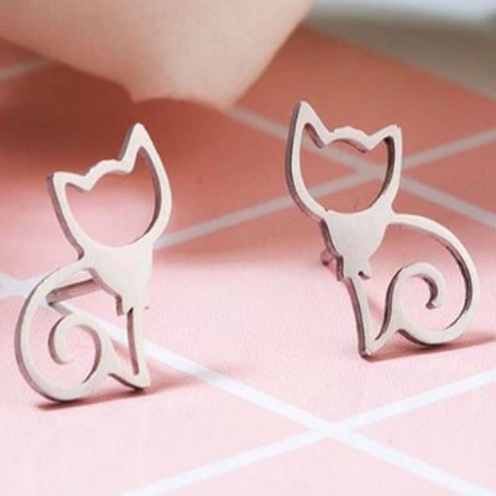 Silver Cat Outline Earrings - NEW!